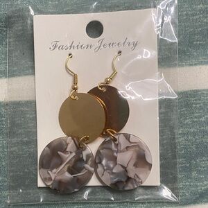 Fashion Jewelry Gold and Gray Marble Dangle Earrings